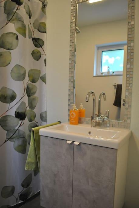 Modernes Doppelzimmer Friedewald Rhoenblick Dış mekan fotoğraf